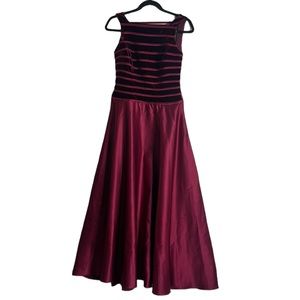 Vintage JS collection velvet satin burgundy maxi dress cut  back SZ 6 Y2K retro